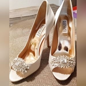 Badgley Mischka heels 👠
